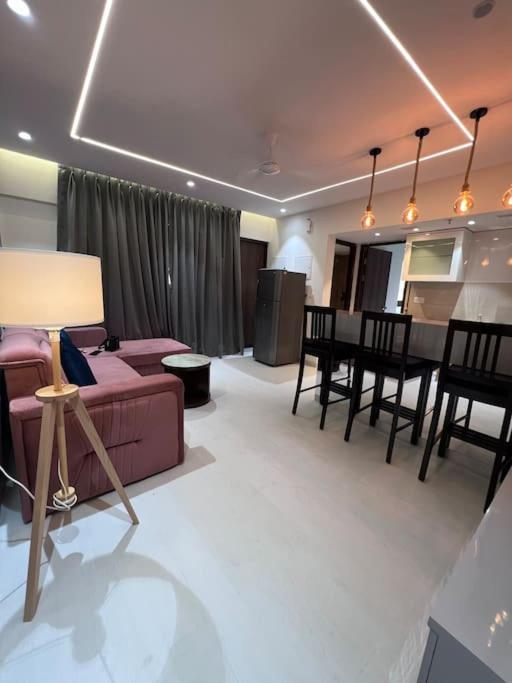 Boutique Suite Lodha Opposite Gcc Mumbai Luaran gambar